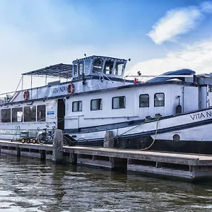 Botel Nova